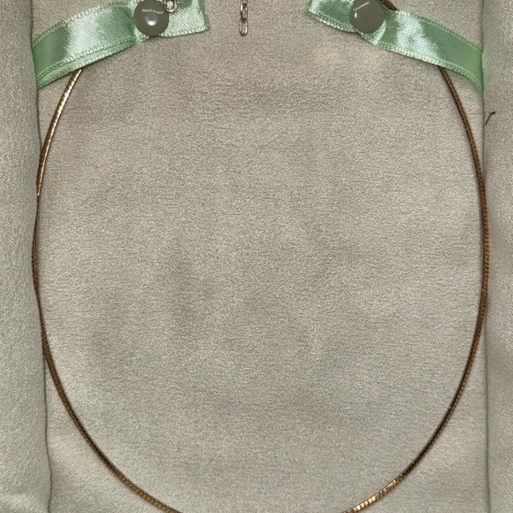 Ross-Simons Black Necklace new in box.Gorgeous necklace